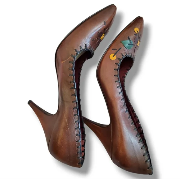 Y2K Vintage PRADA Leather Applique Flower Accent Pumps Heels Size 41 - Picture 3 of 10